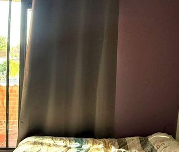 Appartement te huur in Eeklo voor € 635 met 1 slaapkamer - Photo 4