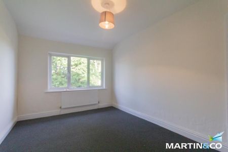 3 bedroom semi-detached house to rent - Photo 3