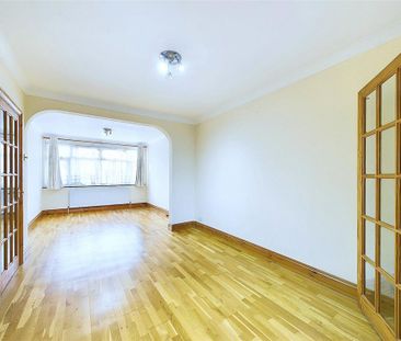 3 bedroom semi-detached house to rent - Photo 3