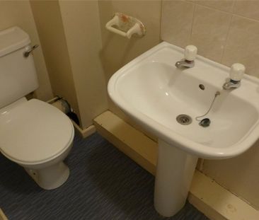 Worcester Court, Anderton Road, Coventry, CV6 - Photo 5