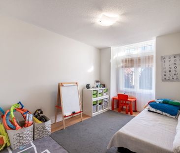 For Lease - 8 Stookes Crescent, Richmond Hill, Ontario - Photo 4