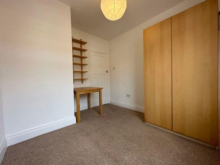 3 bed upper flat to rent in NE31 - Photo 3