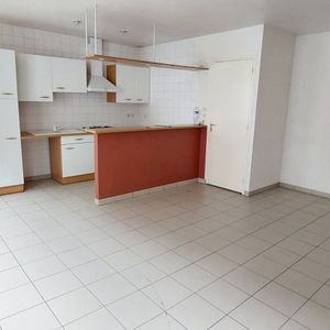 Location Appartement 2 pièces 47m² CAMBRAI 59400 - Photo 2