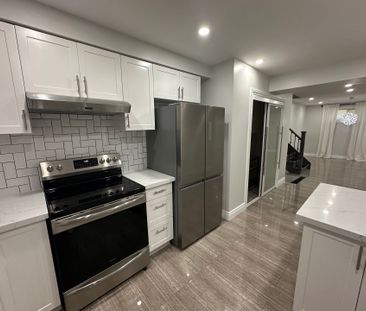 For Lease - 437 Woodbridge Avenue Unit# Rear, Vaughan, Ontario - Photo 4