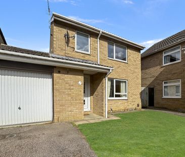 3 bedroom detached house to rent - Photo 3