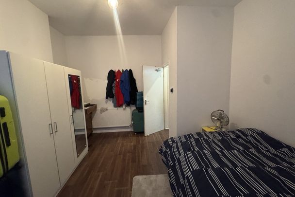 Gordon Road, CARDIFF - Photo 1