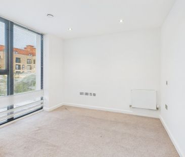 49 Station Road, Gerrards Cross,SL9 - Photo 2