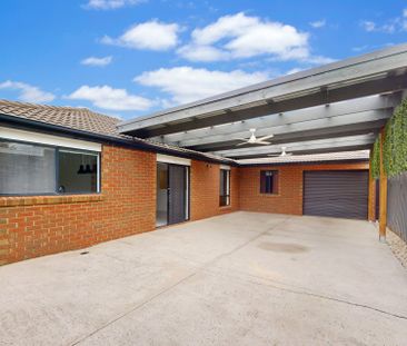 Beautiful and Functional Family Sized Home - Photo 3