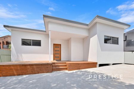 34a Unwin, Bexley NSW 2207 - House For Rent | Domain - Photo 5