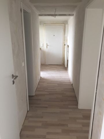 3-Zimmer-Wohnung mit Balkon in Duisburg-Wanheimerort mieten - Photo 5
