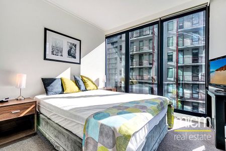 1811/180 City Road - Photo 2