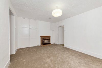 Hinton Way, Great Shelford, Cambridge, CB22 5AX - Photo 2