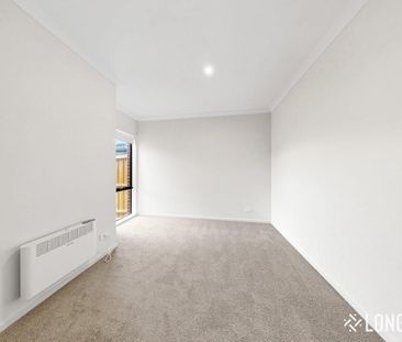 Contemporary Living In Sunbury - Photo 3