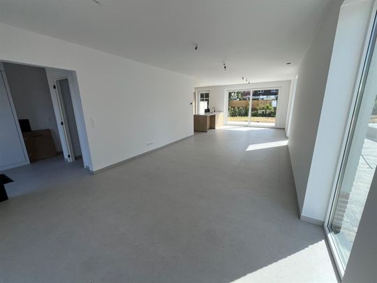 Prachtige nieuwbouw nabij centrum - Photo 1