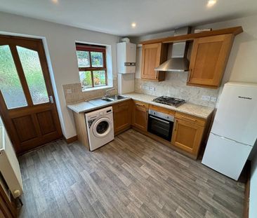 2 bedroom terraced house to rent - Photo 3