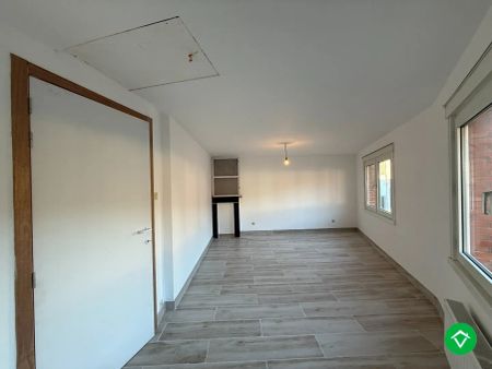 Rijwoning met 3 slaapkamers en koer te centrum Eernegem - Photo 5