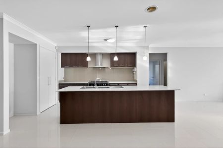 Sophisticated Single Level with Park Views! - Photo 5