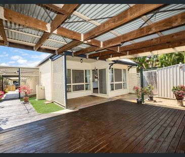 Cottage Home With Massive Rear Deck - Photo 5