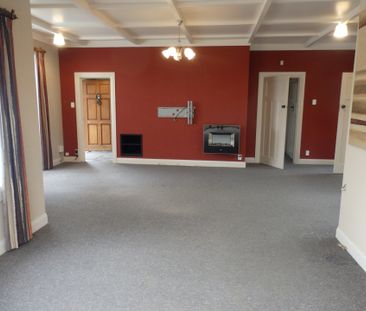 Charming Cambridge East Bungalow - Photo 1