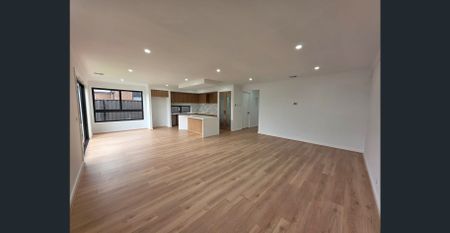 Move in before Christmas and enjoy a complimentary $100 Woolworths gift card as our welcome gesture. - Photo 2