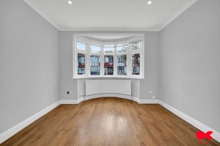 4 bedroom terraced house to rent - Photo 2