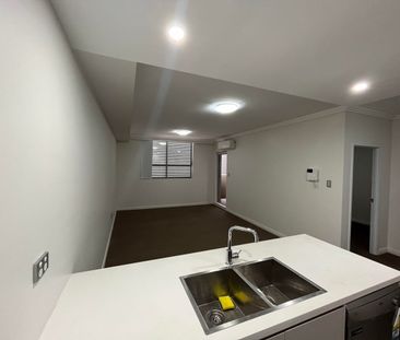 Near new 2 bedroom apartment close to station for lease only $750 P... - Photo 4