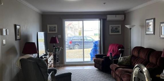 Faubourg 4 1/2 * LOUÉ et NON DISPONIBLE * - Photo 2