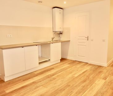 Paris XVIIIème, métro Anvers/Abbesses, Studio de 20,39m² refait à neuf - Photo 1