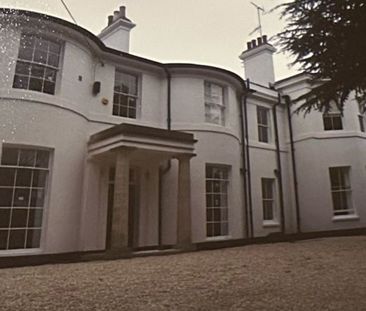 1 Bed Flat, St Andrews House, RG30 - Photo 2