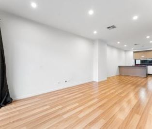 54 Steeplechase Avenue, St Clair - Photo 1