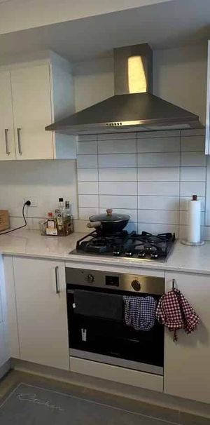 Westgate, 2 bedrooms - Photo 1