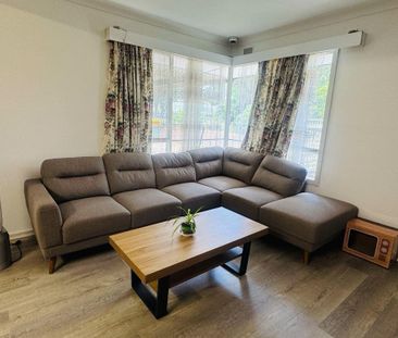 Surrey Downs - Photo 6