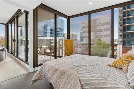 One Bedroom Apartment in Wanted Locale - Photo 4