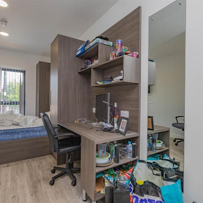 5 bedroom apartment to rent - Photo 1