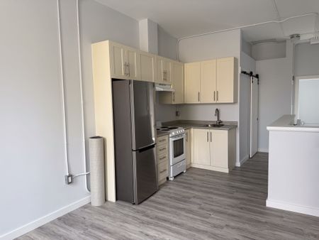 For Lease - 23 Peter Street Unit# A, Orillia, Ontario - Photo 2