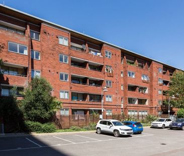 2 Bed Flat, Henley Prior, N1 - Photo 5