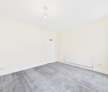 Greenwood Lane Wallasey, 2 bedroom, House - End Terrace - Photo 2