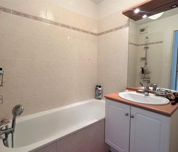 Location Appartement 2 pièces 44m² MONTAUBAN 82000 - Photo 4