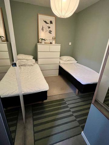Östra Sundskogsvägen, Uddevalla - Photo 2