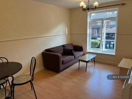 1 bedroom flat to rent - Photo 5