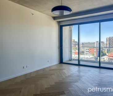 Luxury Living - Photo 1