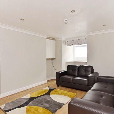 Modern 6-Bed, 6-Bath Student Property in a Prime Location - Photo 1