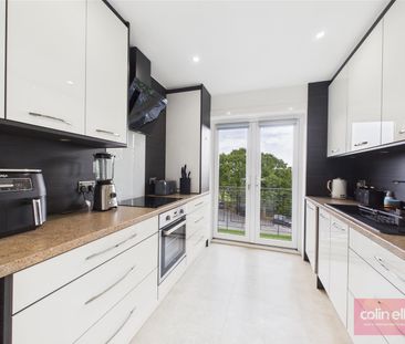 North Leas Avenue, Scarborough - Photo 6