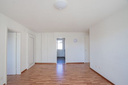 Schöne Wohnung mit grossem Balkon! - Foto 4