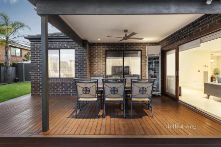 “Unquestionable Quality, Perfect Presentation and a Prestige Position” - Photo 4