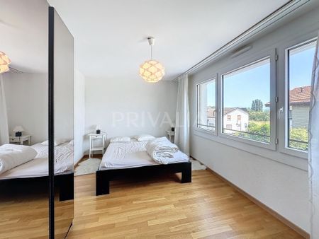 Elegant contemporary villa contiguous on the heights of Morges - Photo 5