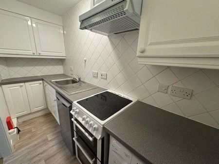 1 bedroom flat to rent - Photo 5