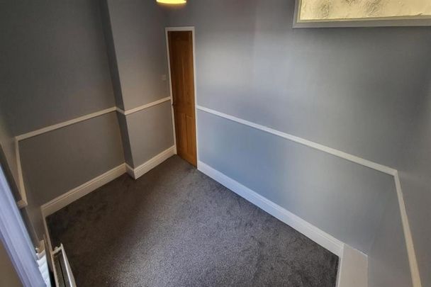 Carna Road, Reddish - Photo 1