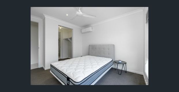 Spacious and Stylish Family Home with SOLAR - Photo 1