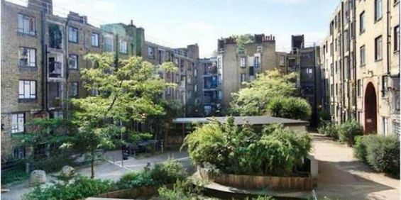 1 bedroom in a flat share to rent - Photo 3